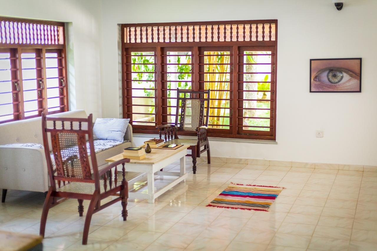 White Villa Beach Resort Mirissa Rum bild